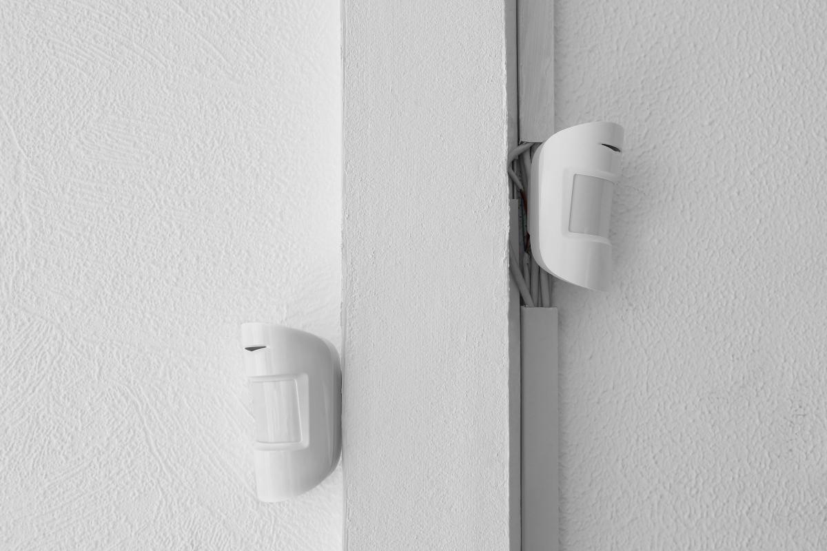 motion sensor on wall